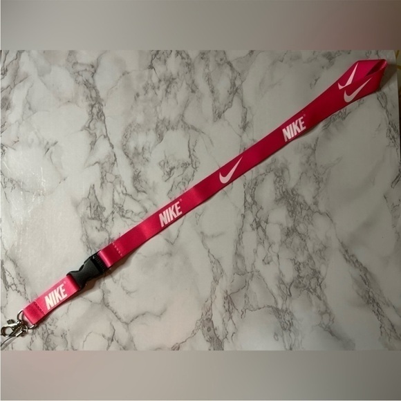 Pink lanyard - Picture 1 of 1